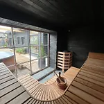 Prázdninový dům Black House Pärnu