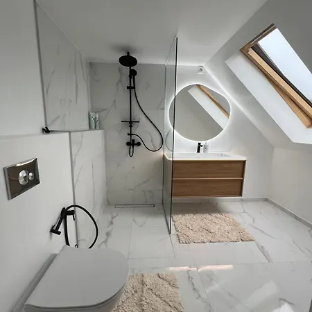 Semesterbostad Black House Pärnu