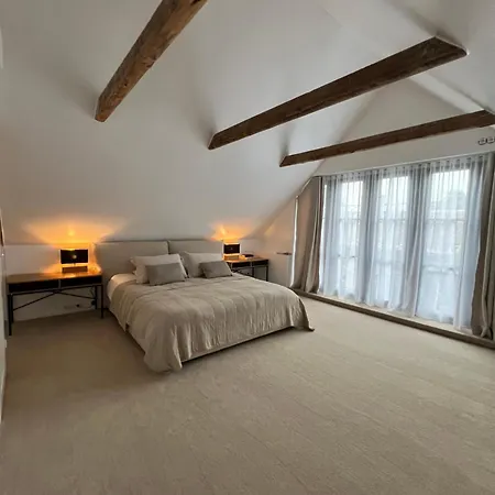 Black House Semesterbostad