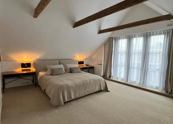 Black House Semesterbostad