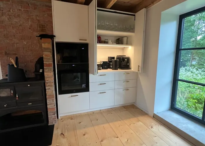 Black House * Pärnu